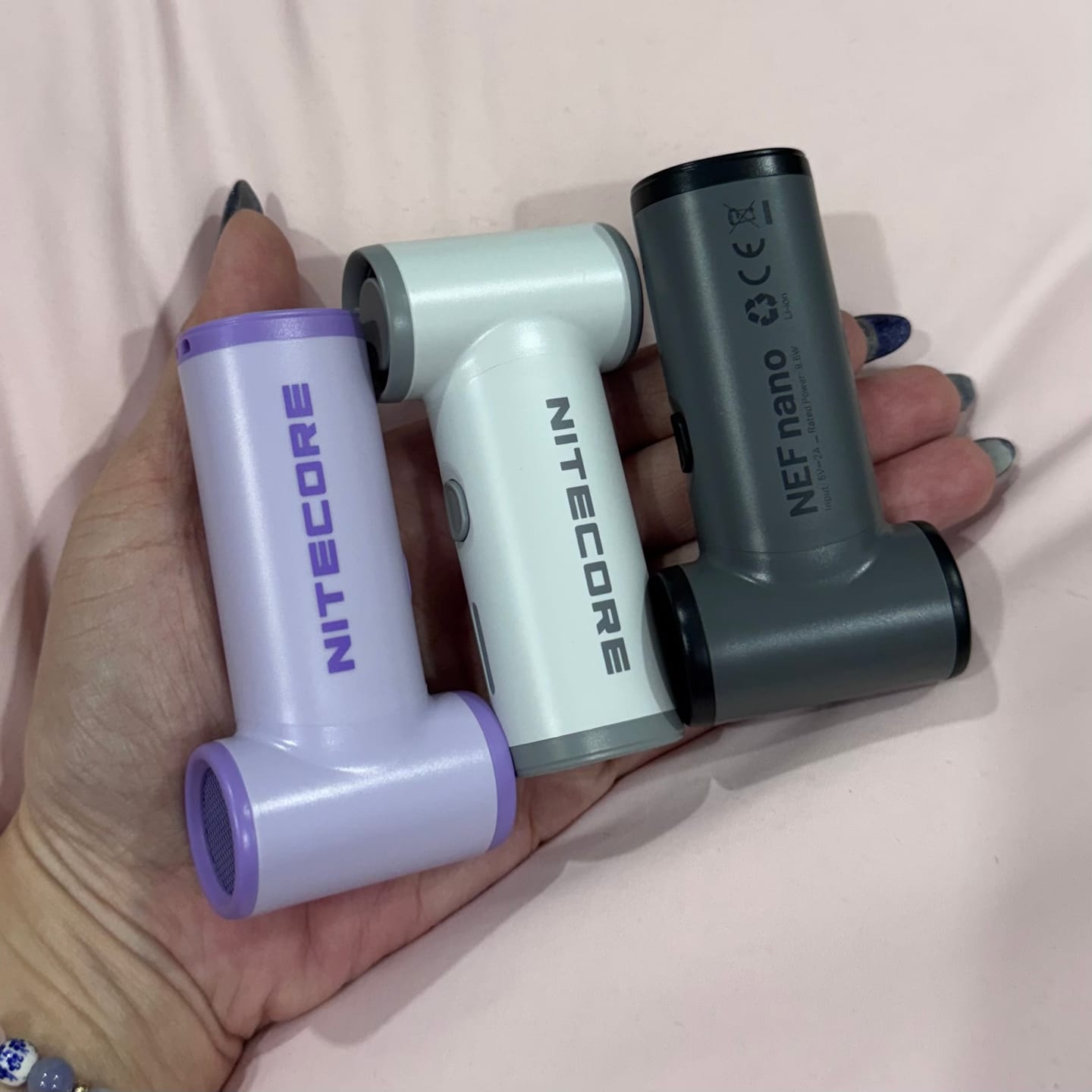 Customer photo review of NEF Nano - Palm-Sized High-Speed Handheld Fan