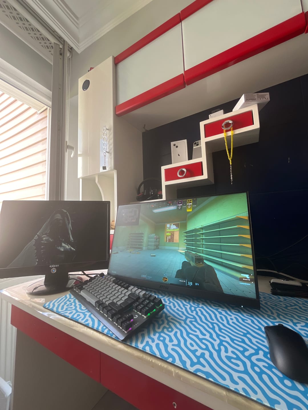 Customer photo review of Wraith Studio Jungle Maze Deskmat