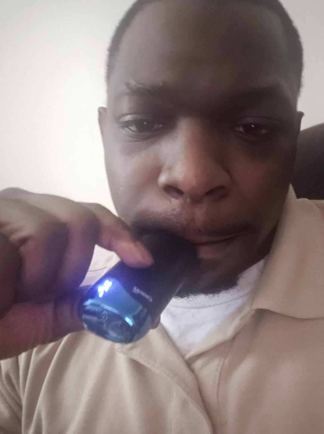Customer photo review of Blue Razz CBD Vape