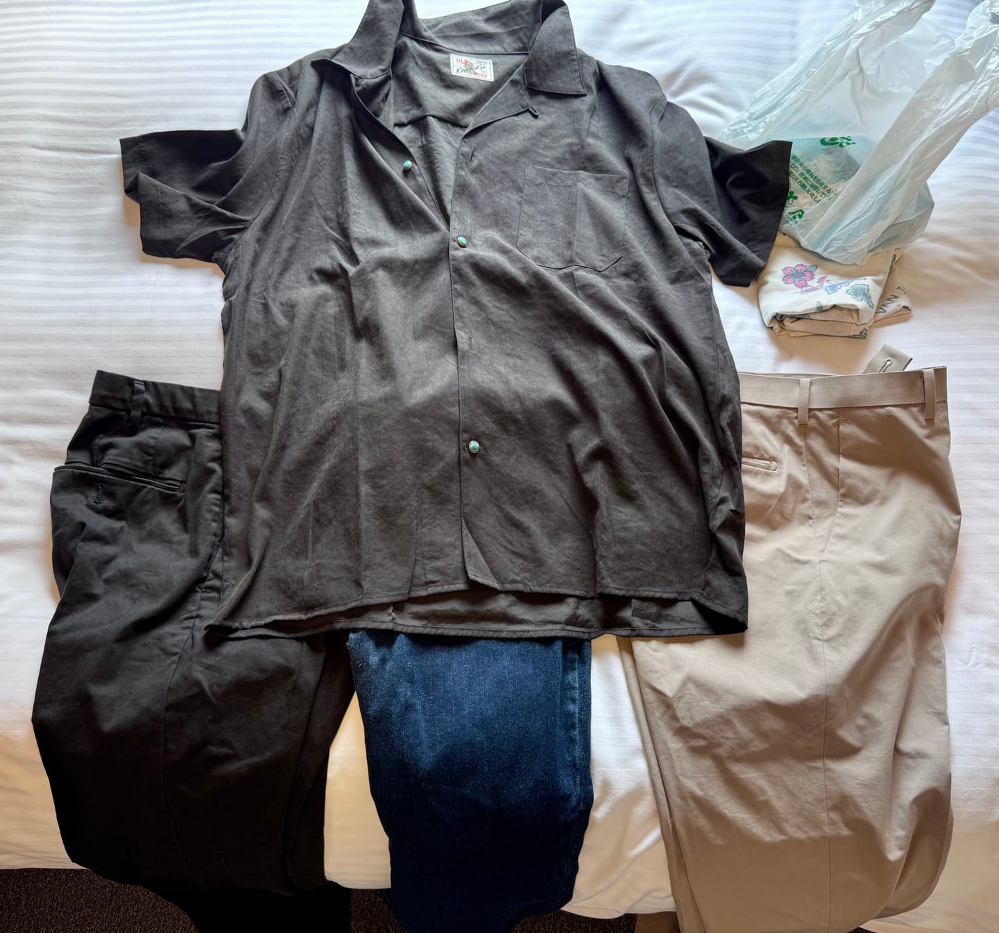 Customer photo review of ターコイズ風ボタン付き ピーチスキンシャツ　新色追加！