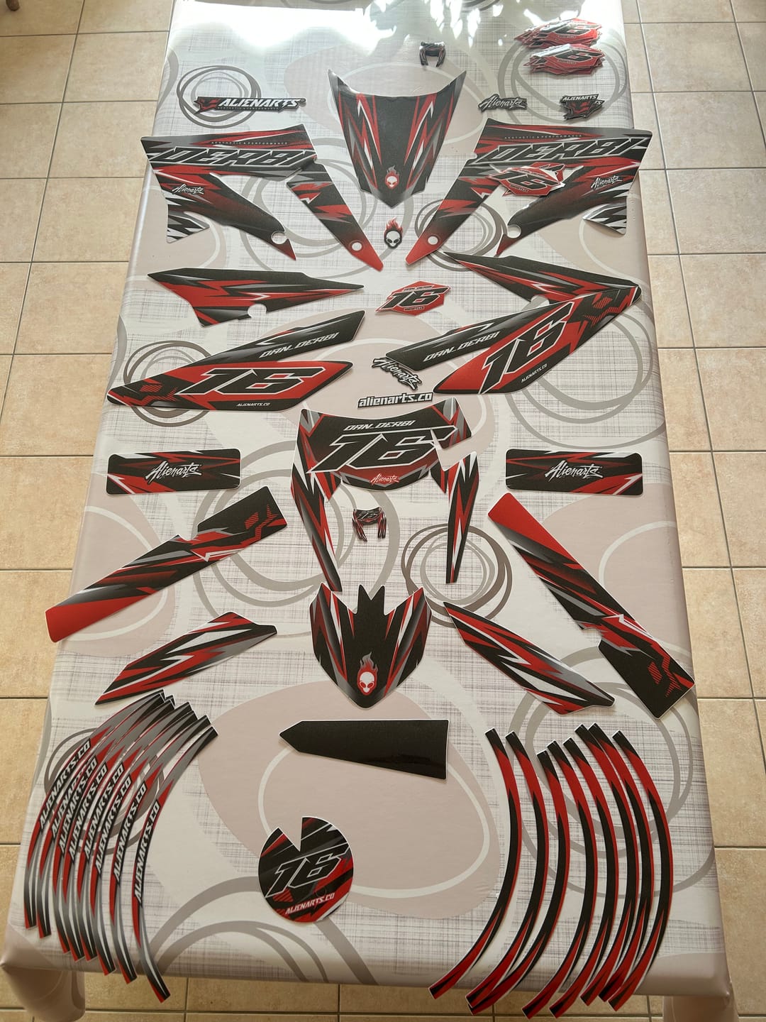Customer photo review of SENSO - Kit deco DERBI 50cc - Rouge