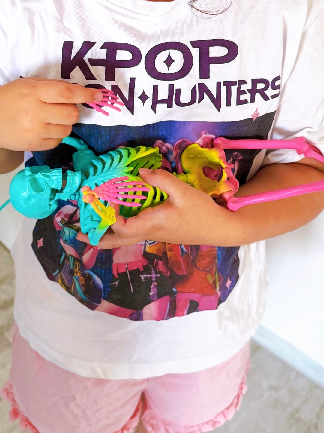 Customer photo review of Buntes Hängeskelett mit beweglichen Gelenken für Summerween