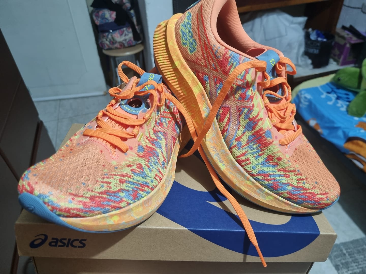 Customer photo review of Asics Noosa Tri 16 Hombre Sun Peach Lemon Spark