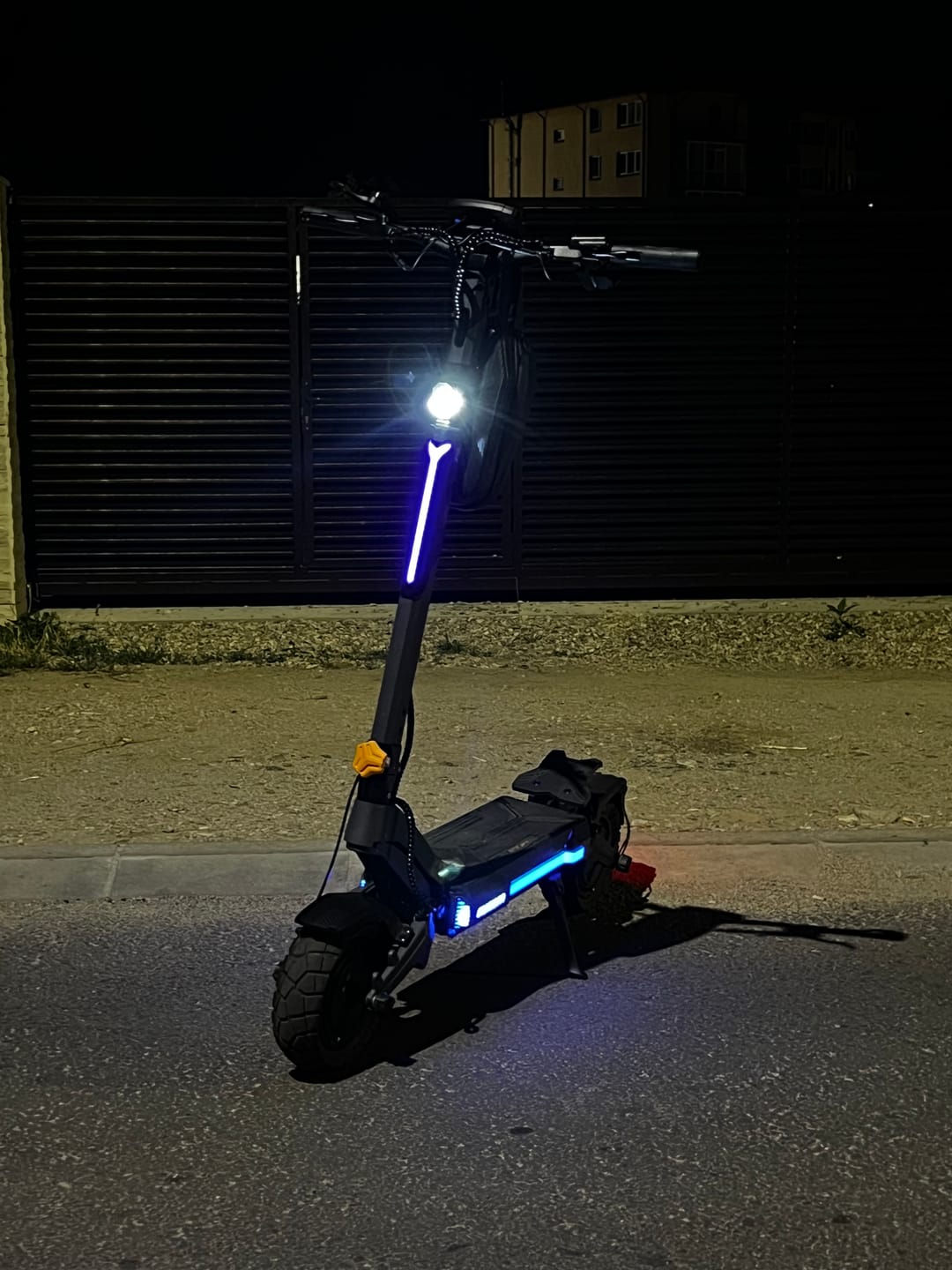 Customer photo review of Ausom DT2 Pro Dual Motor E-scooter