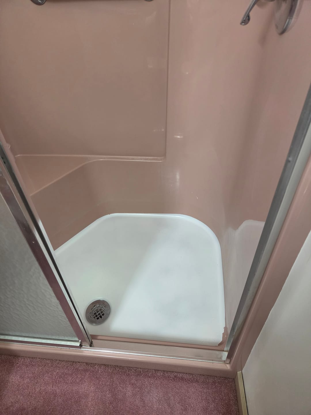 Customer photo review of Floor Crack Repair - Tub and Shower Repair Kit