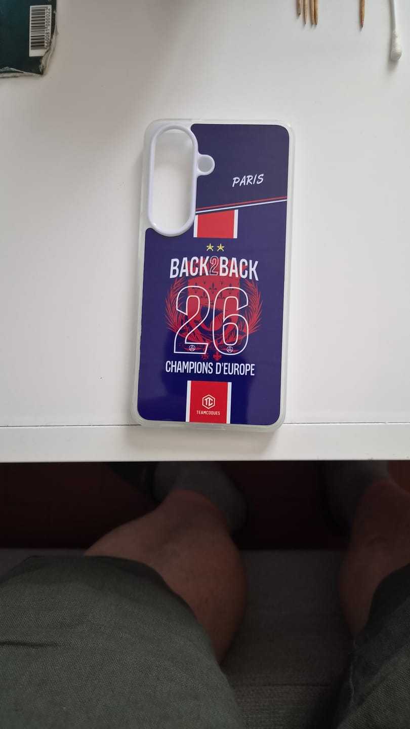 Customer photo review of Coque foot PARIS SG COLLECTOR 2026 - CHAMPIONS D'EUROPE - MAILLOT 2 ÉTOILES - CHAMPIONS LEAGUE BACK TO BACK BACK2BACK - TEAMCOQUES