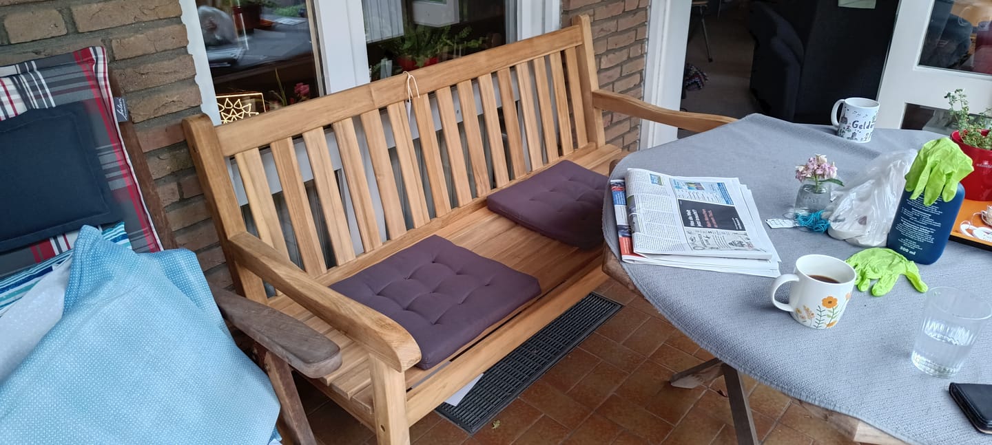 Customer photo review of Teak Gartenbank Riva, verschraubt, Selbstmontage, 150 cm