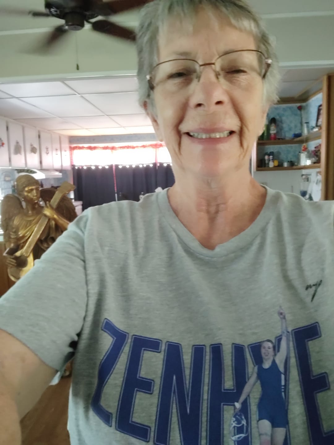 Customer photo review of Danica Zenhye Graphic Tee