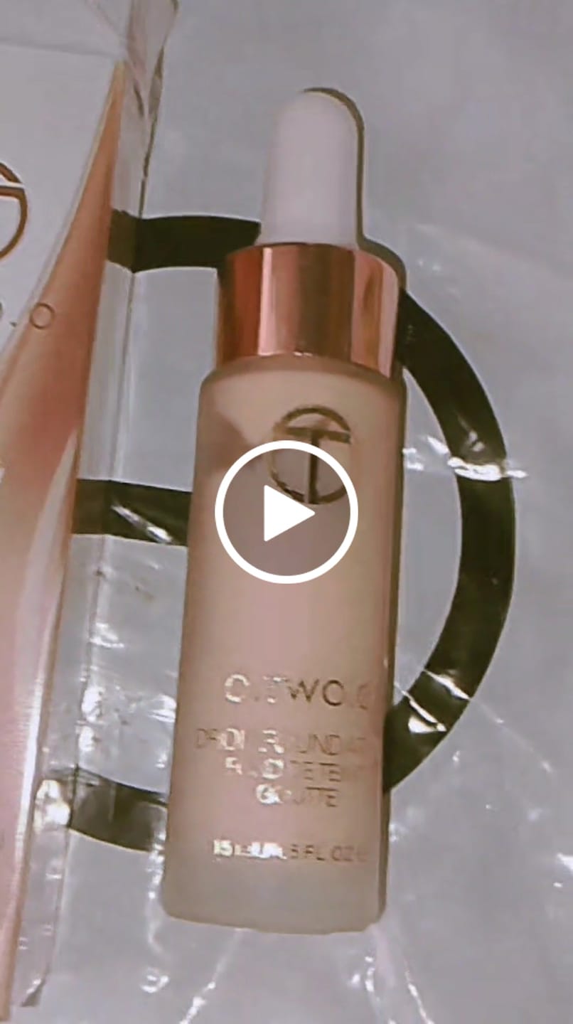 Customer video review of O.TWO.O LIQUID DROP FOUNDATION