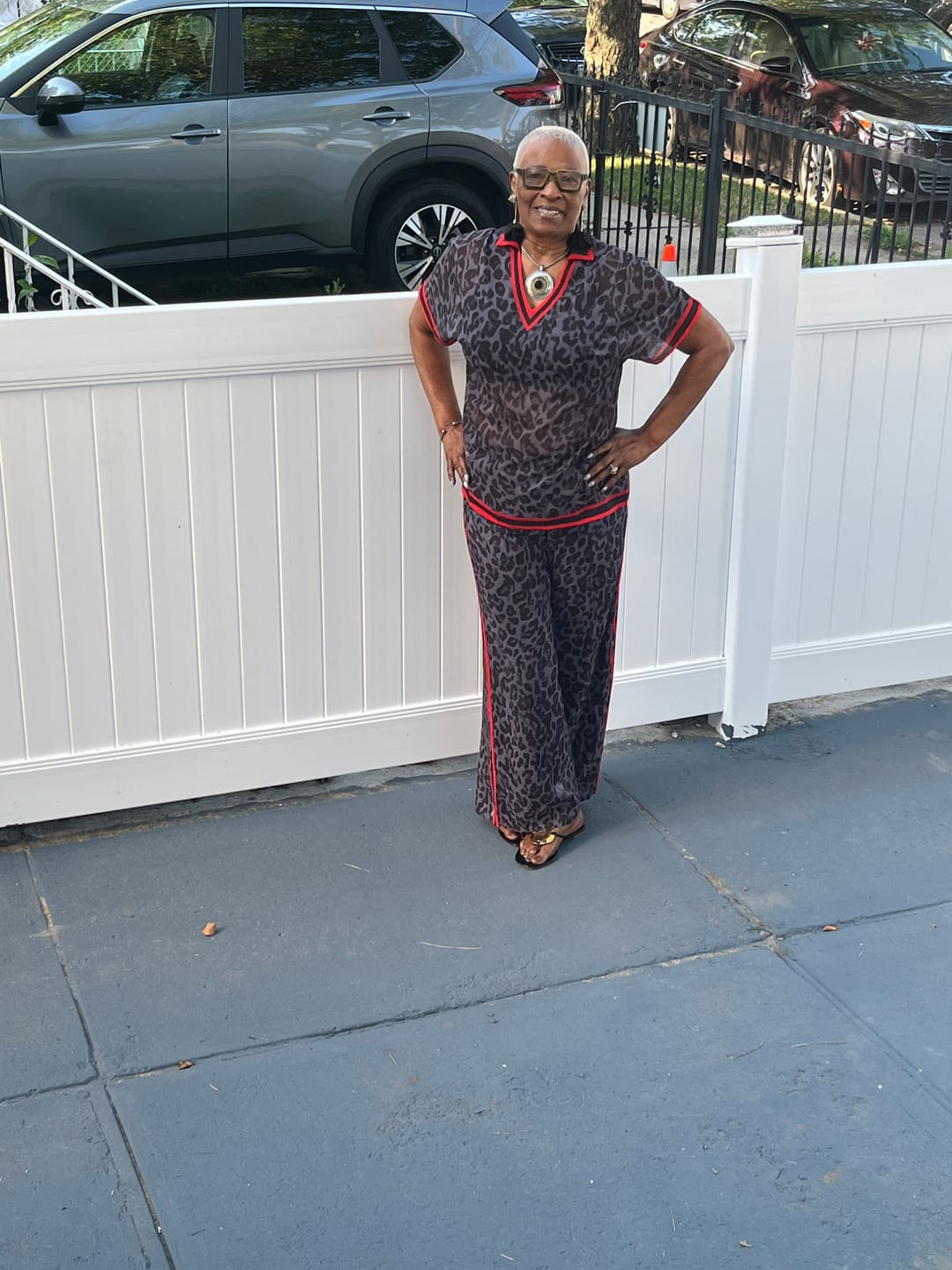 Customer photo review of Loose Short Sleeves Contrast Color Leopard Split-Joint Striped Lapel Blouses&Shirts Tops