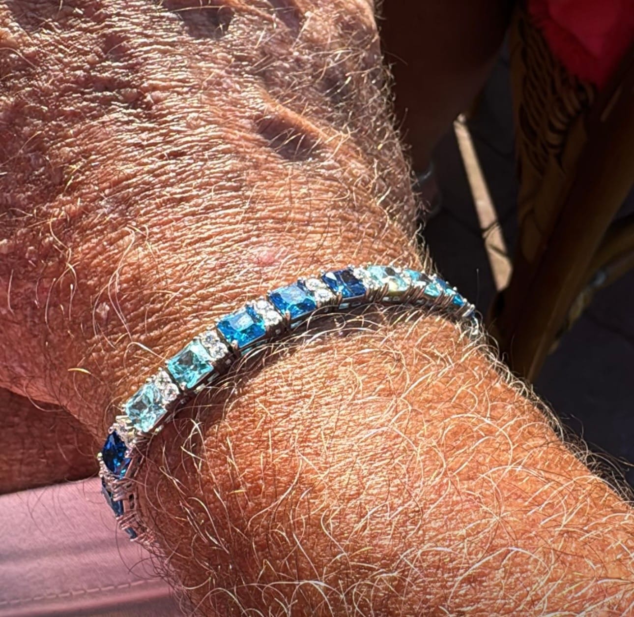 Customer photo review of Océan Bleu Bracelet