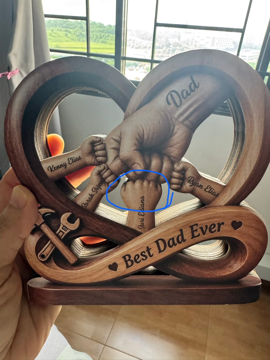 Customer photo review of Personalized Dad Kids Hands Wooden Plaque, Father’s Day Gift, Infinity Design Sign