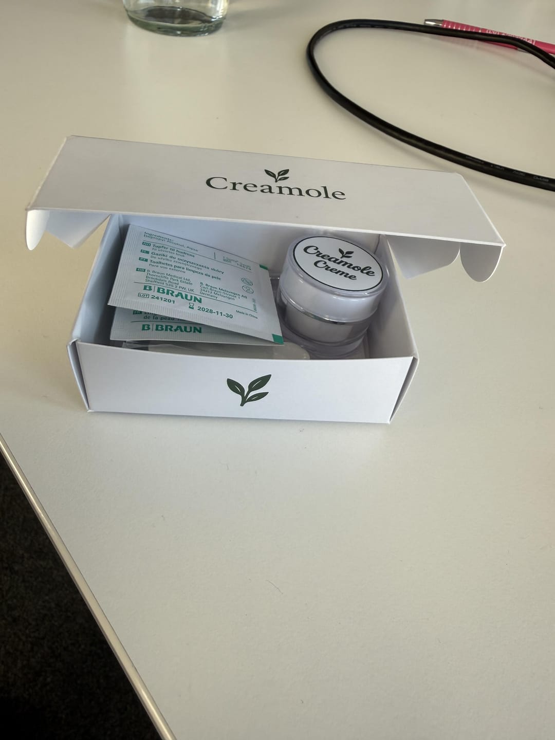 Customer photo review of Creamole - Natürliche Creme zur Entfernung von Muttermalen, Leberflecken & Warzen