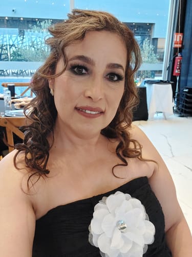 Customer photo review of Lilith Tulle Maxi Vestido