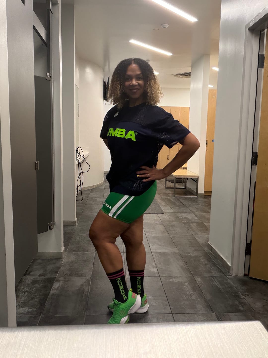 Customer photo review of Jean Jamz Boxy Mesh Top
