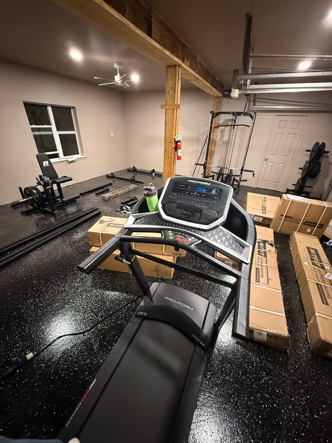 Customer photo review of RitFit GAZELLE 3-in-1 Leg Press Hack Squat Machine for Home Gym