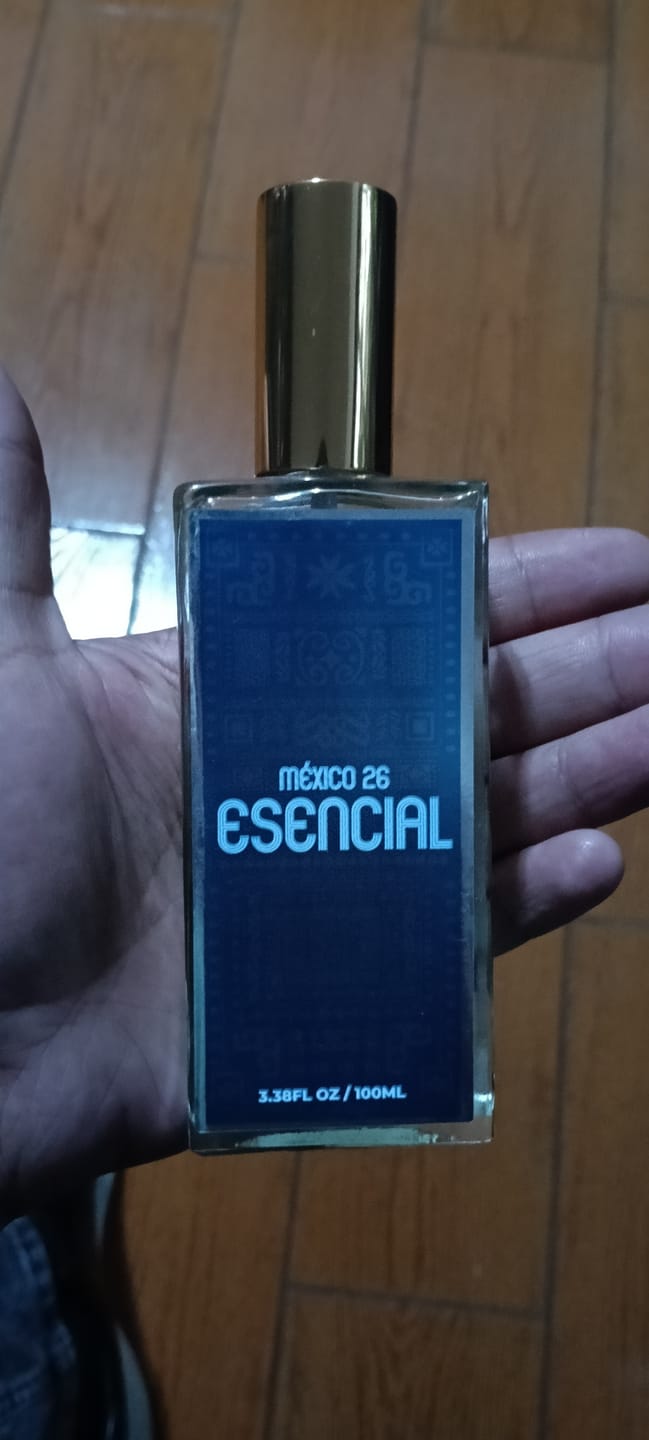 Customer photo review of EL05-H103 Inspirado en: Y Iced Cologne - YSL