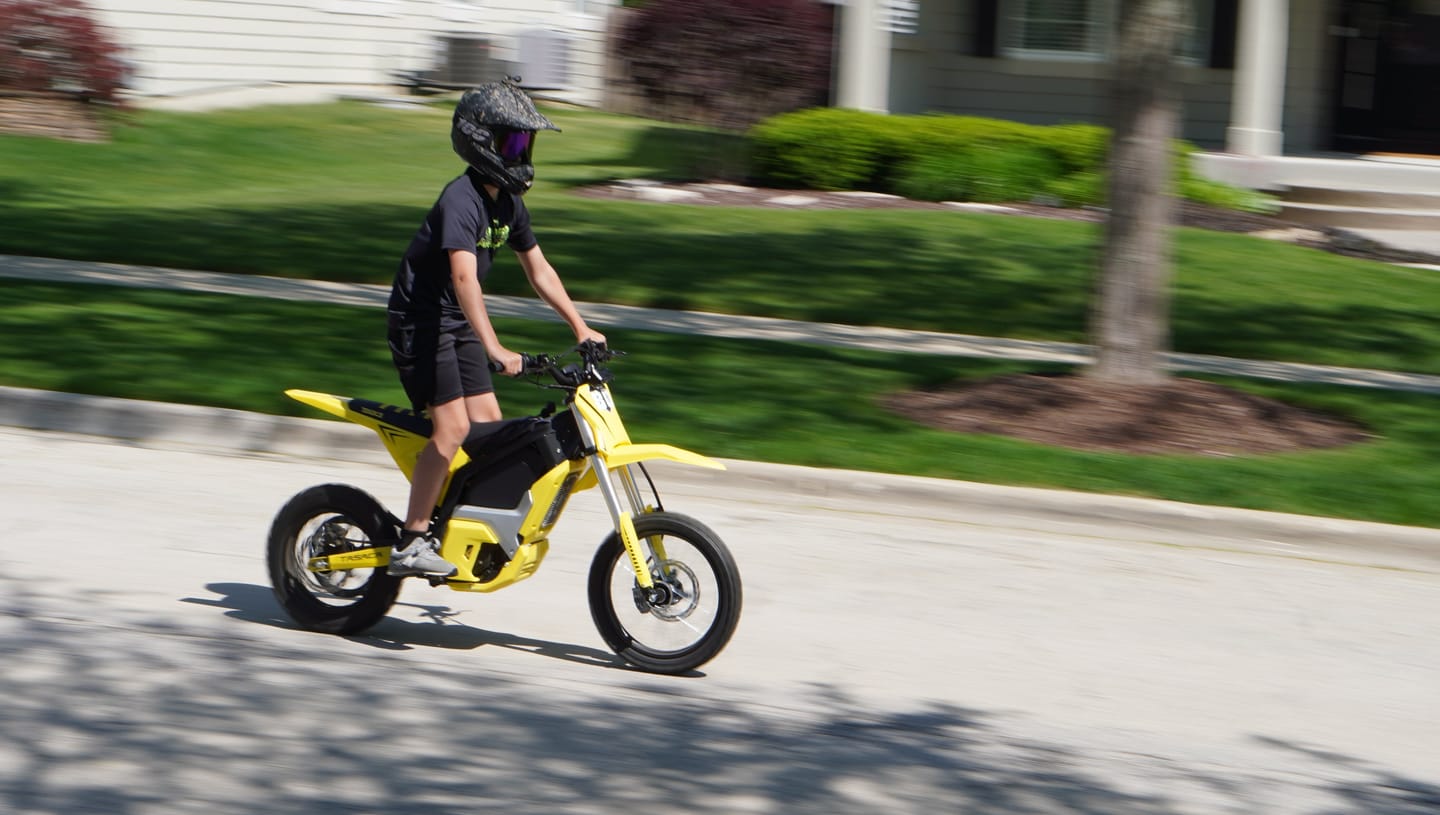 Customer photo review of T500 V58 T500 Pro Combo Pack 2 Bikes Electric Dirt Bike For Teens Adults