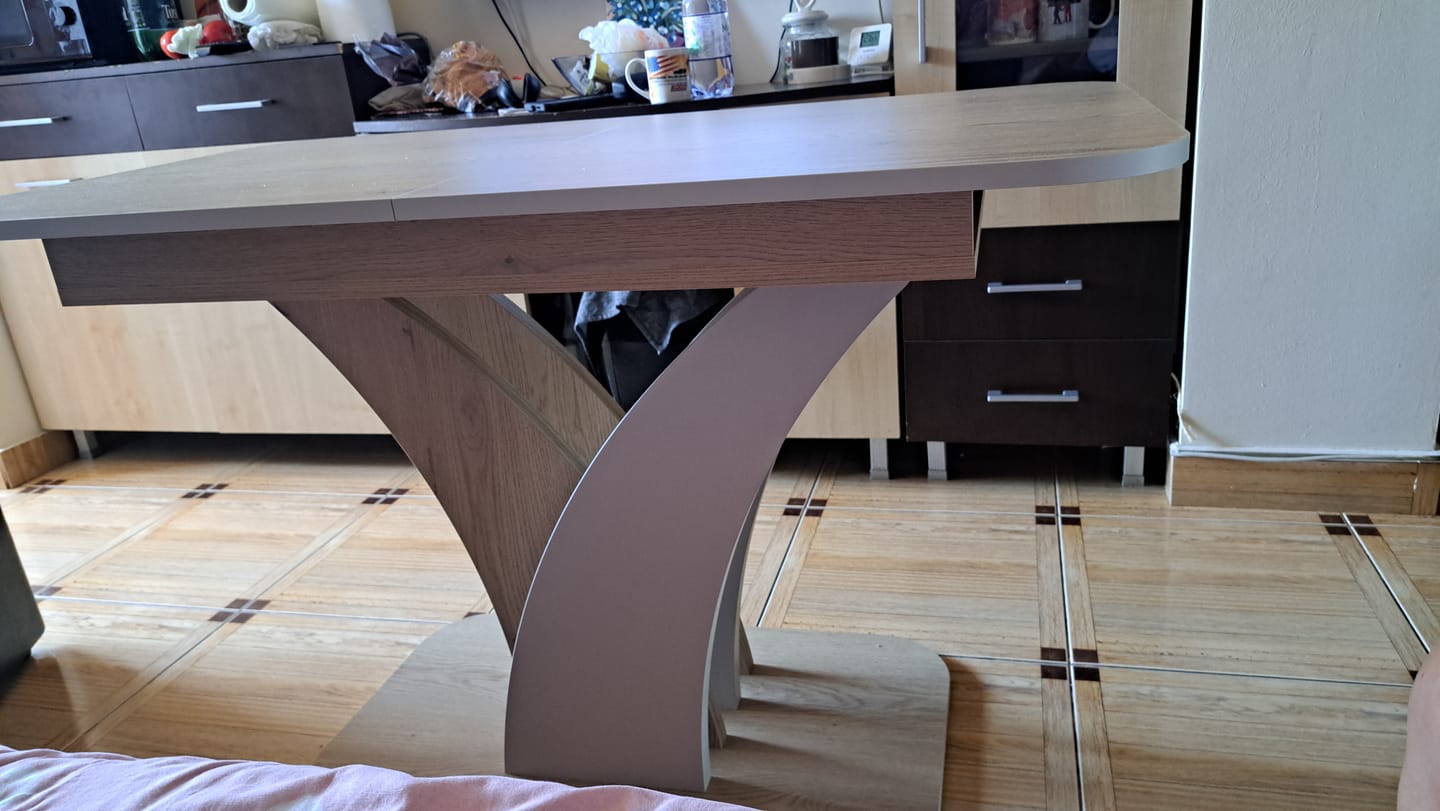 Customer photo review of Masa extensibila VENTO, stejar/casmir, PAL laminat, 120/160x68x76 cm