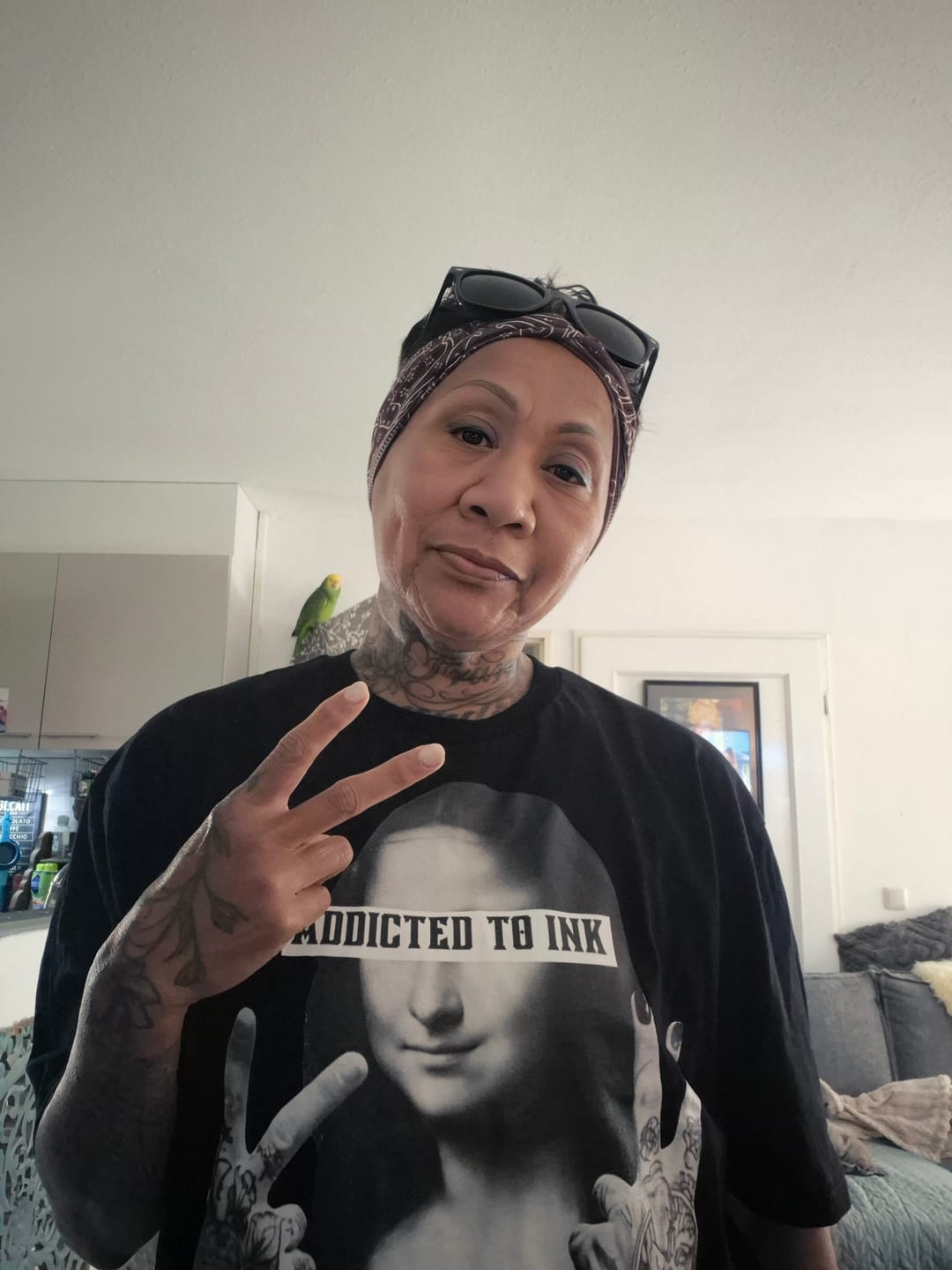 Customer photo review of Mona - Premium Shirt