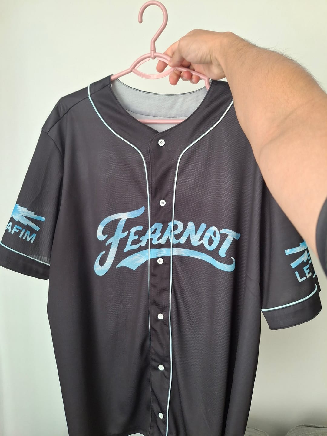 Customer photo review of Liquid  Pureflow Le Sserafim World Tour Baseball Jersey Gift For Fans