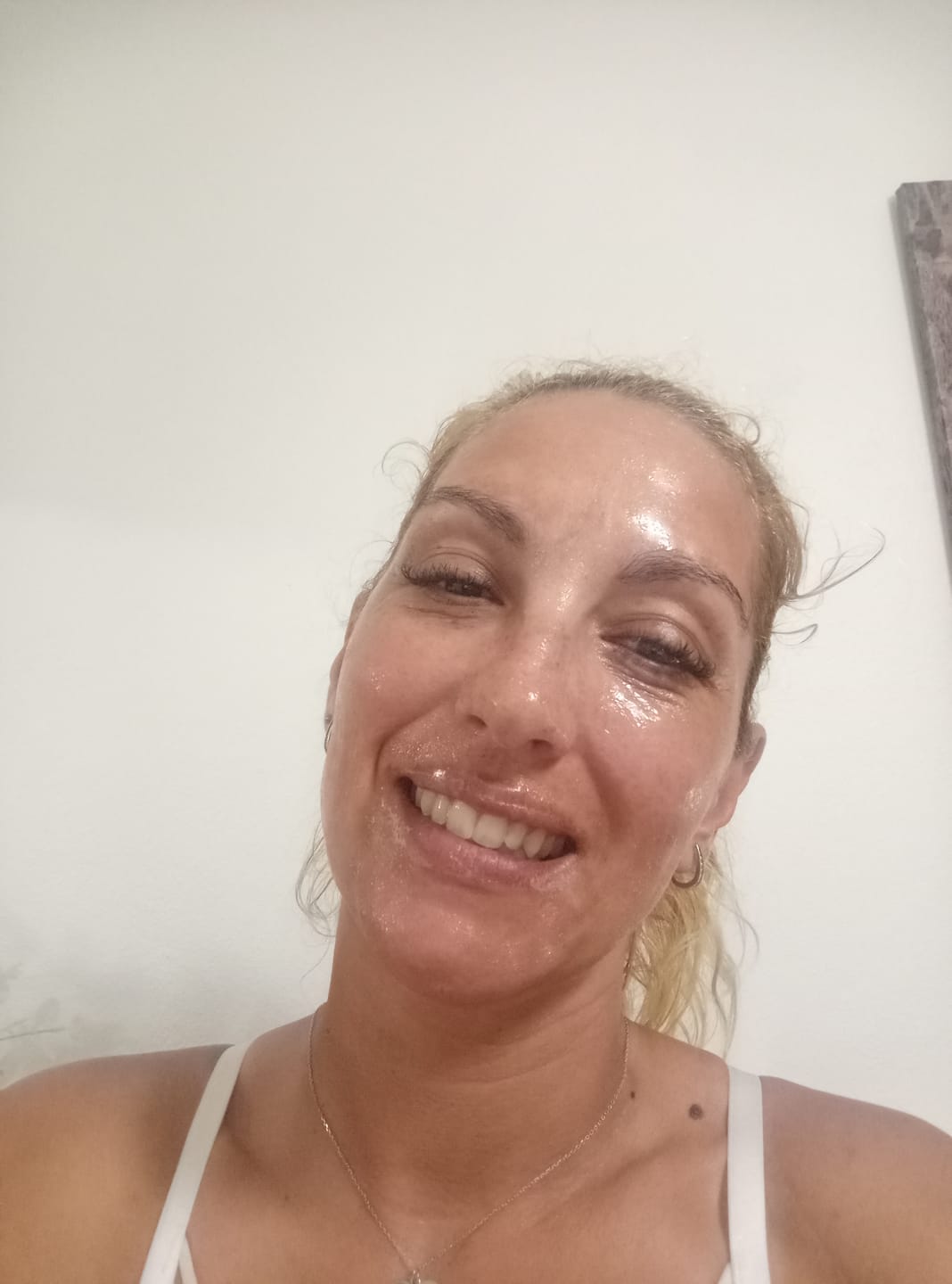 Customer photo review of Máscara Coreana de Colagénio Rejuvenescedora Peel Off - Collagen Fit™