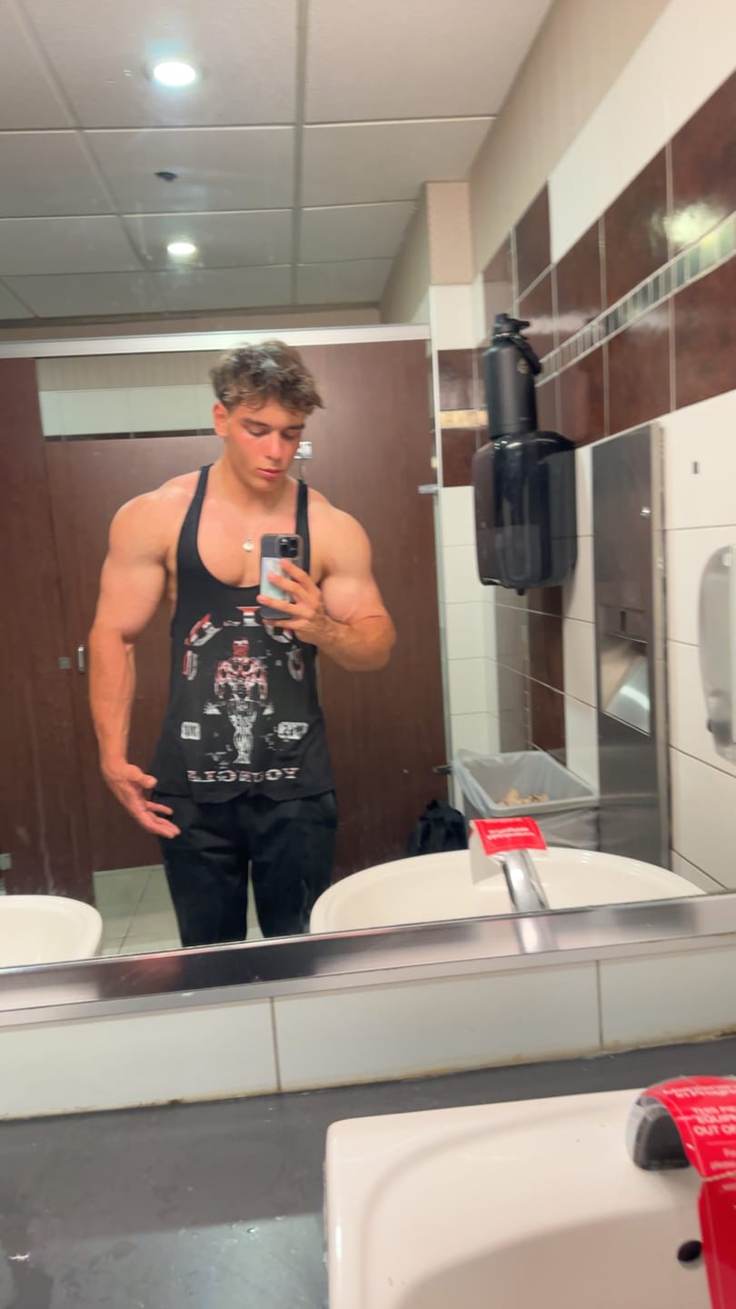 Customer photo review of 3062 - Gold's Glitch Stringers