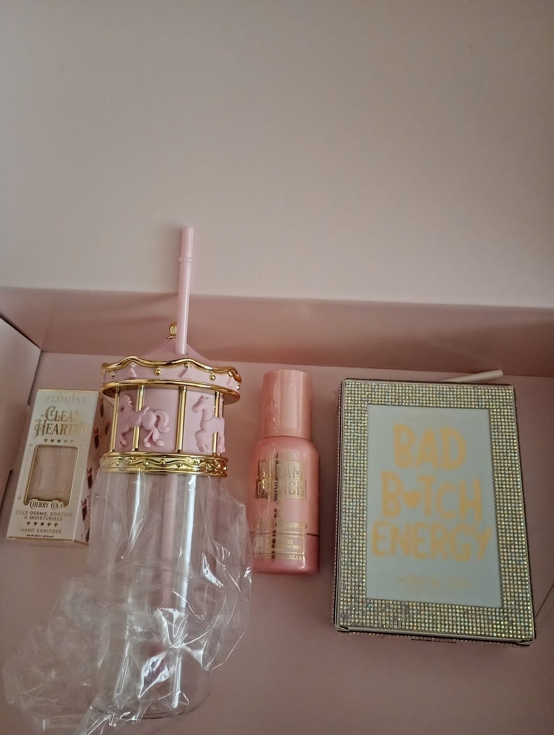 Kundebildeanmeldelse av Milkshake Cup Mystery Bundle