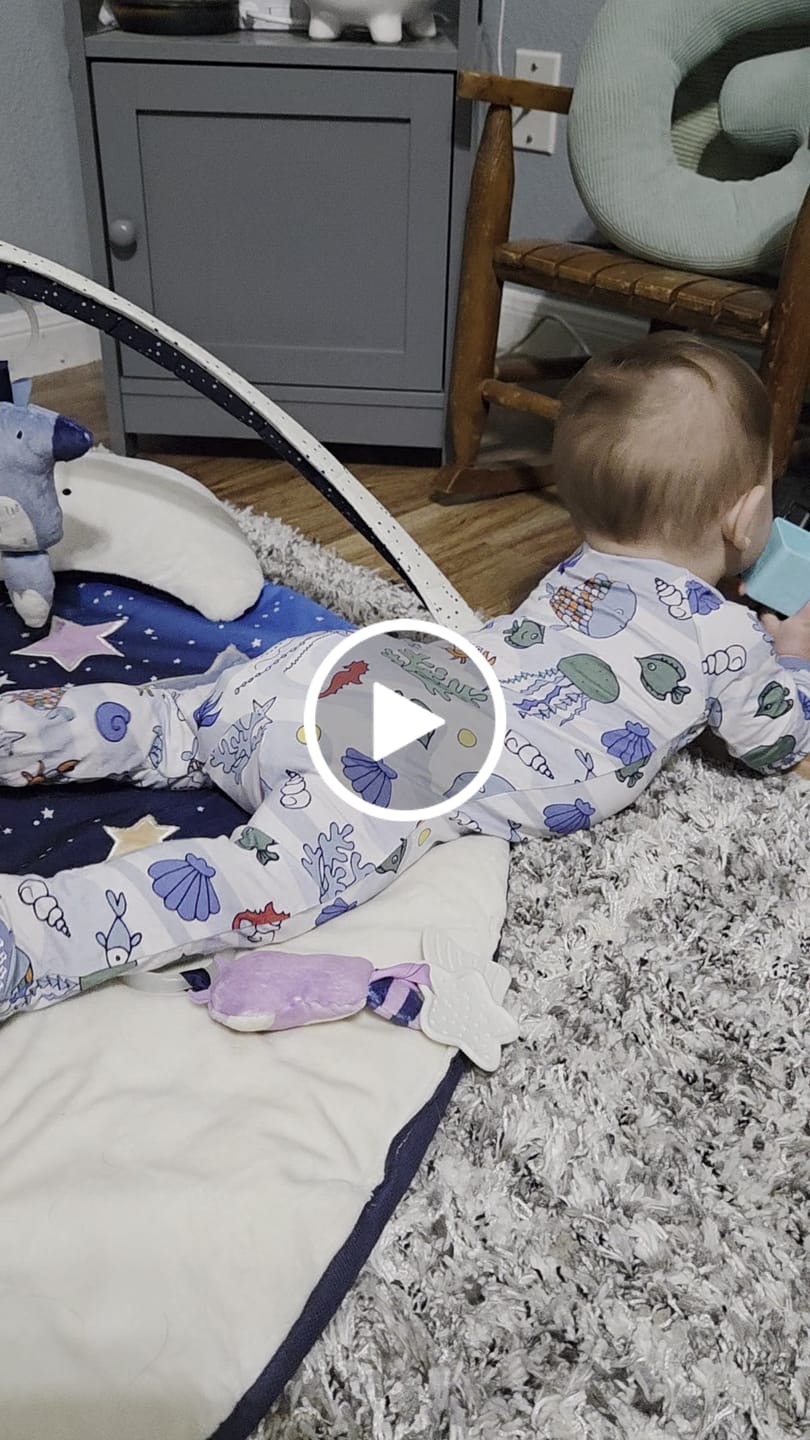 Customer video review of Sea Swirls Swaddle