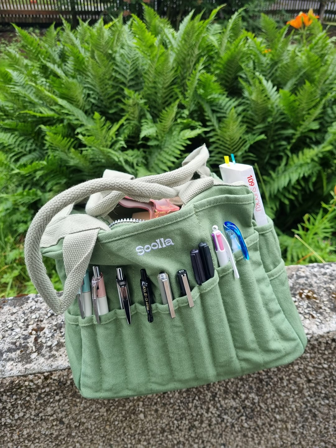 Customer photo review of Soolla Studio Bag + Pouch Bundle, Ganja Green