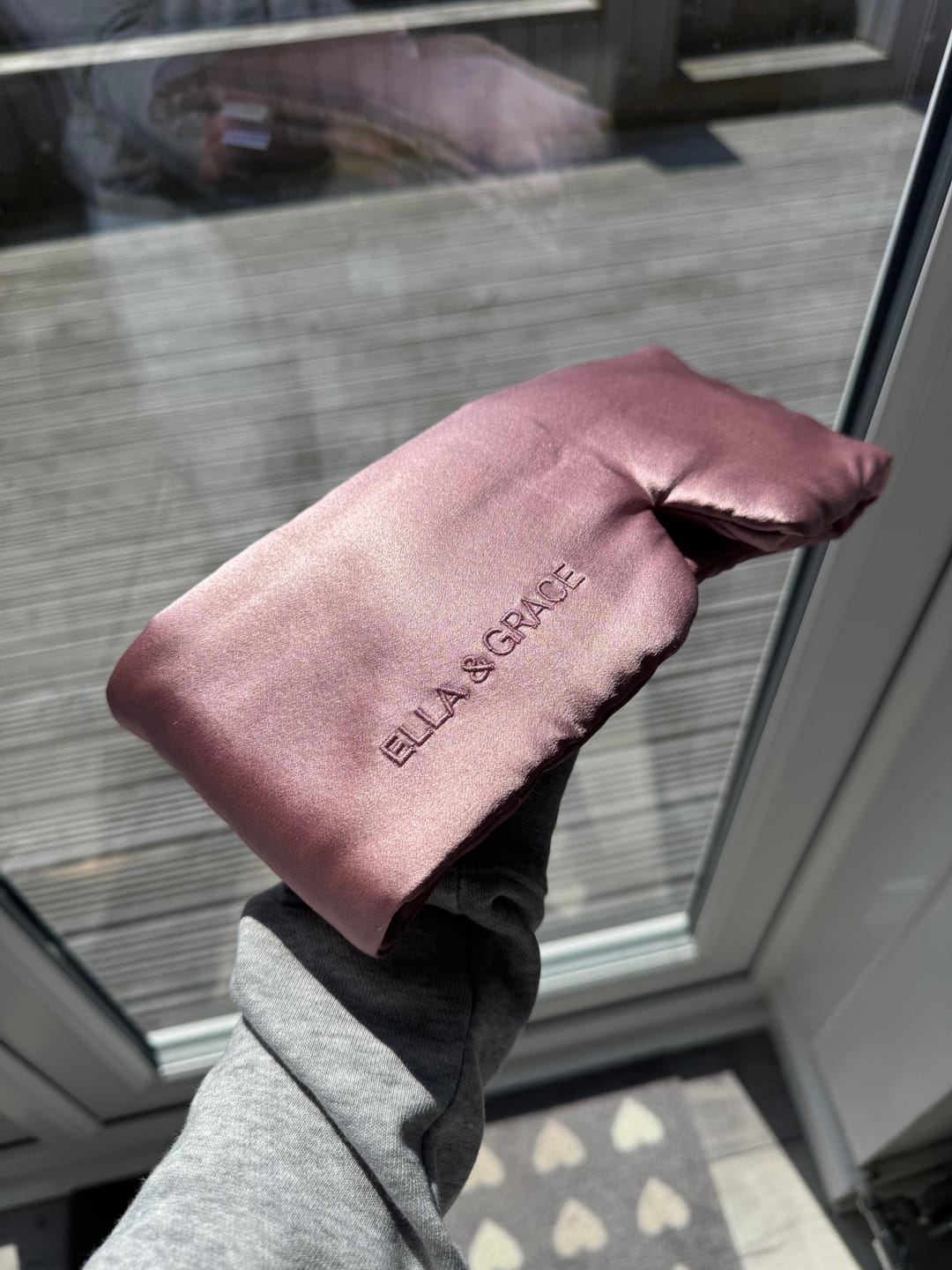Customer photo review of The Sleep Ritual Mask - Soft Blush