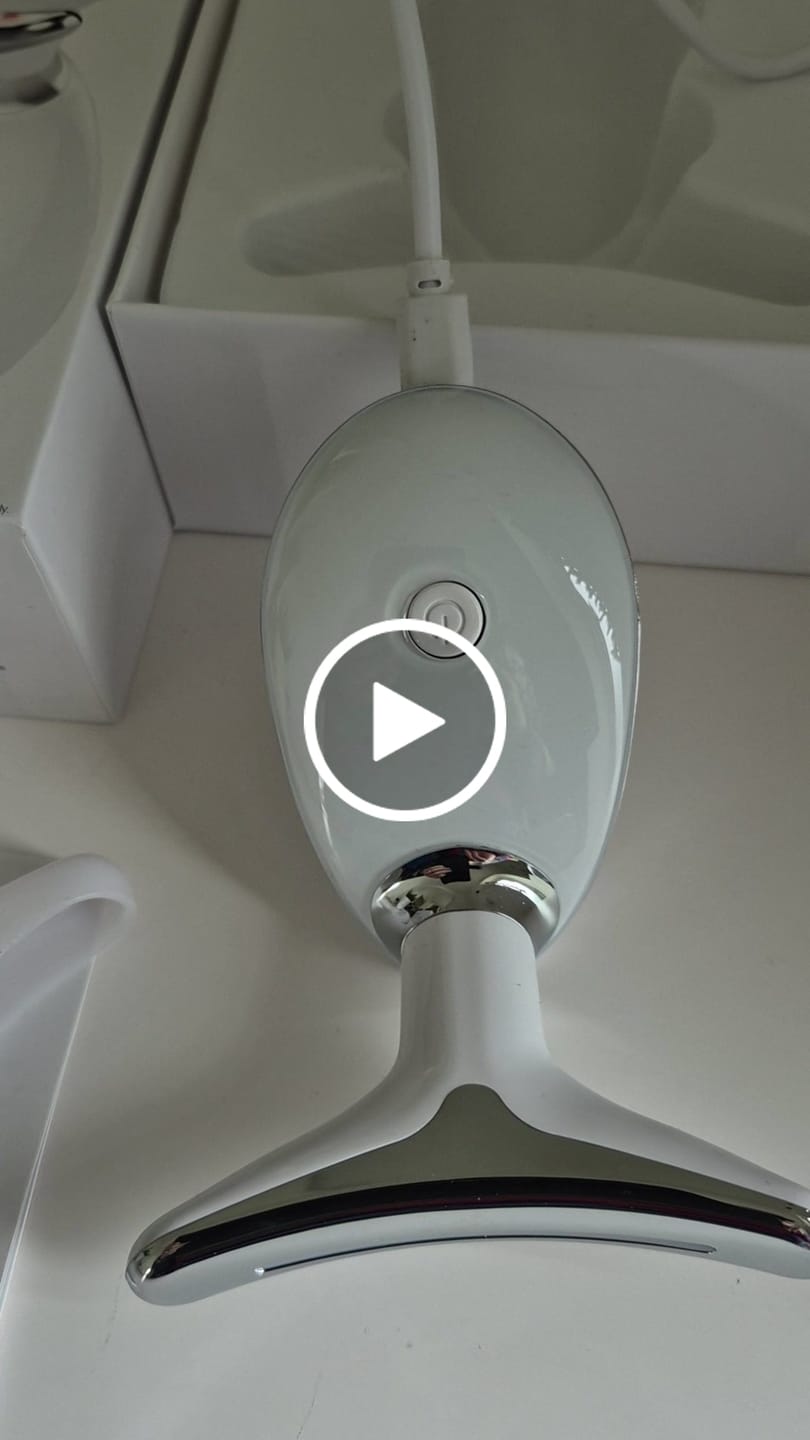 Customer video review of Vibralift - Multifunktionel Nakke- og Ansigtsmassager med LED, Sonisk Vibration og Varme