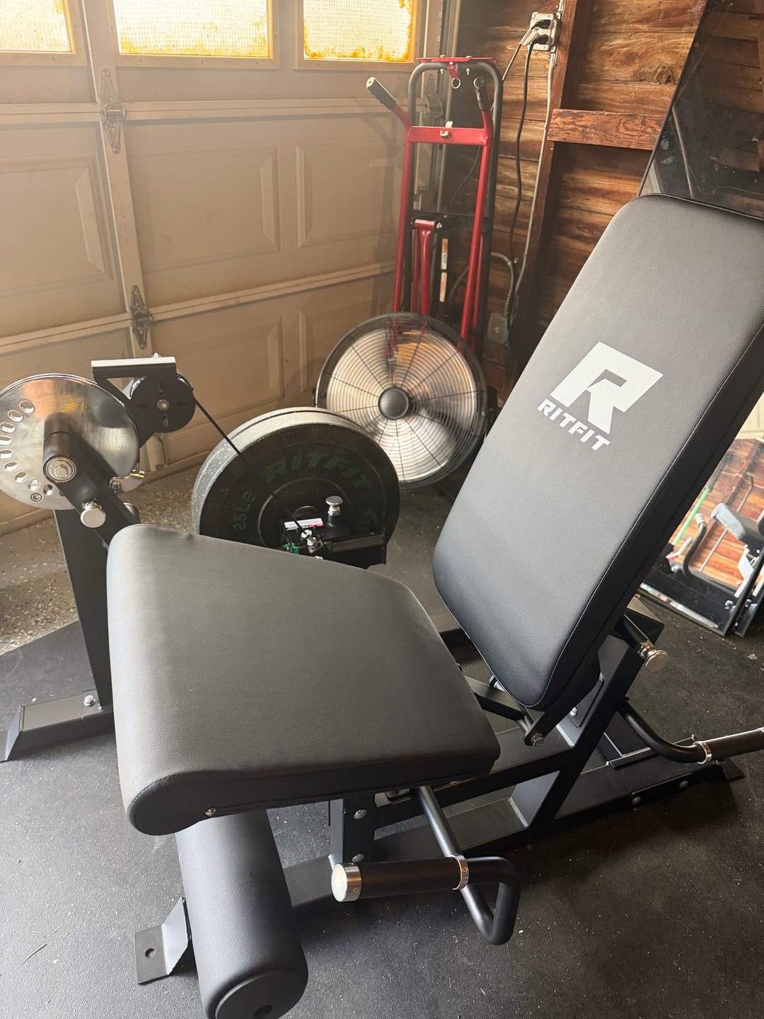 Customer photo review of RitFit Mustang PRO Leg Extension Curl Machine