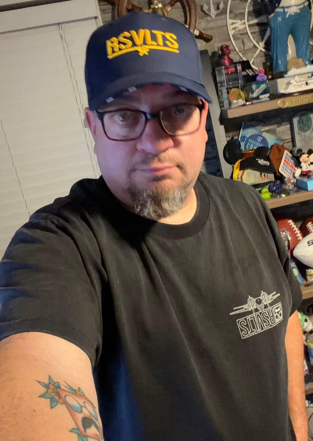 Customer photo review of Top Gun "RSVLTS Academy" – 5-Panel Snapback Hat