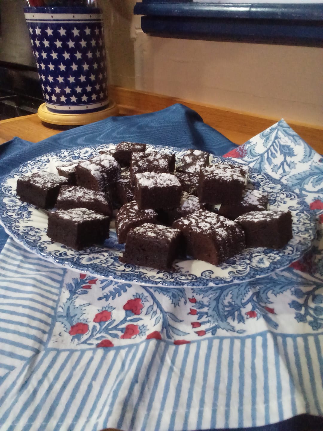 Customer photo review of Cousin T's Gourmet Chocolate Fudge Brownie Mix