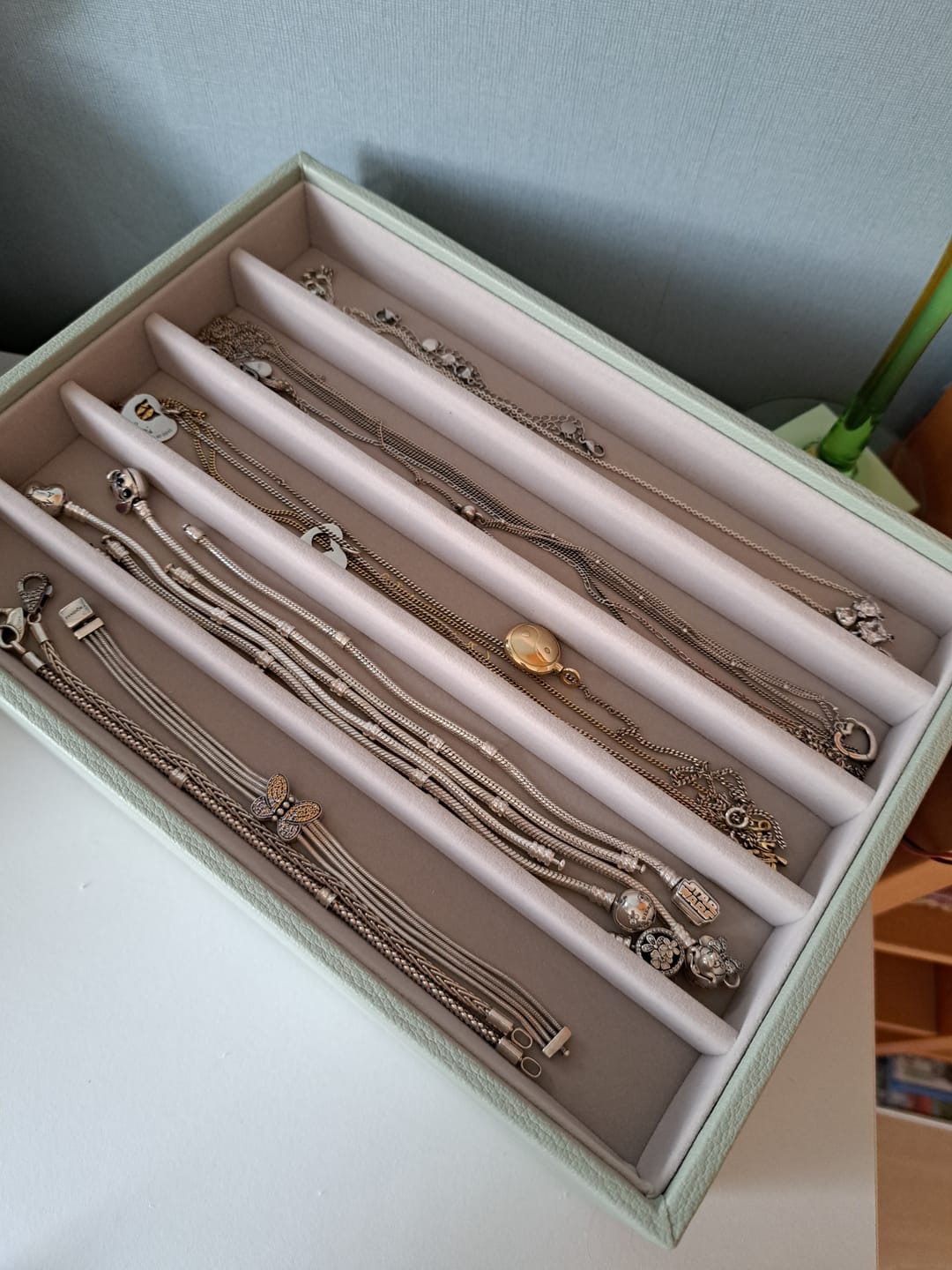 Customer photo review of Stackers Halskettingenlaag voor Klassieke Juwelendoos Saliegroen