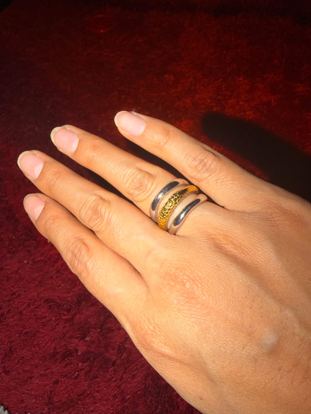 Customer photo review of Anillo Combinado Triple Linea Martillado
