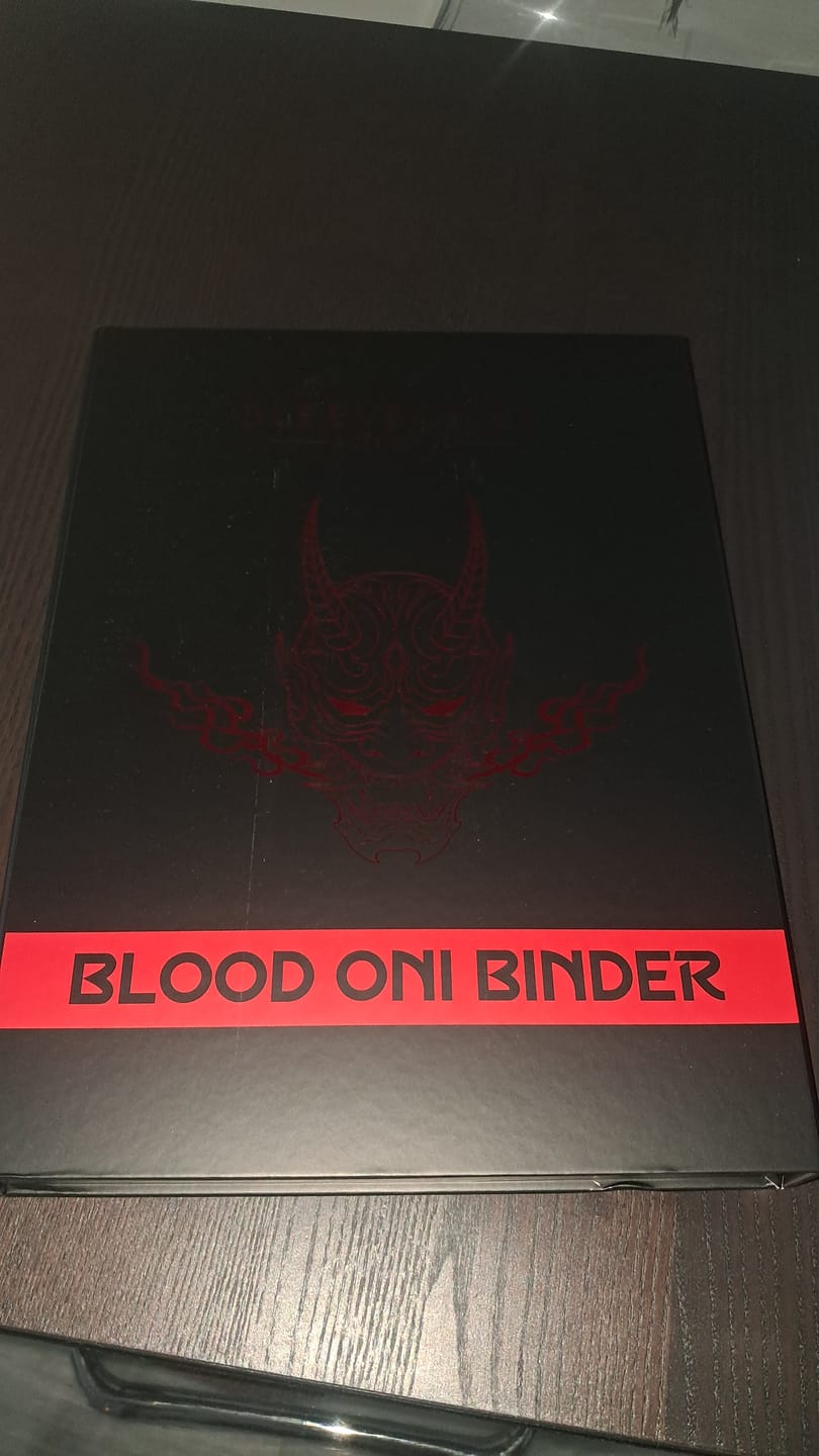 Customer photo review of BLOOD ONI - 9-Pocket Trading Card Binder