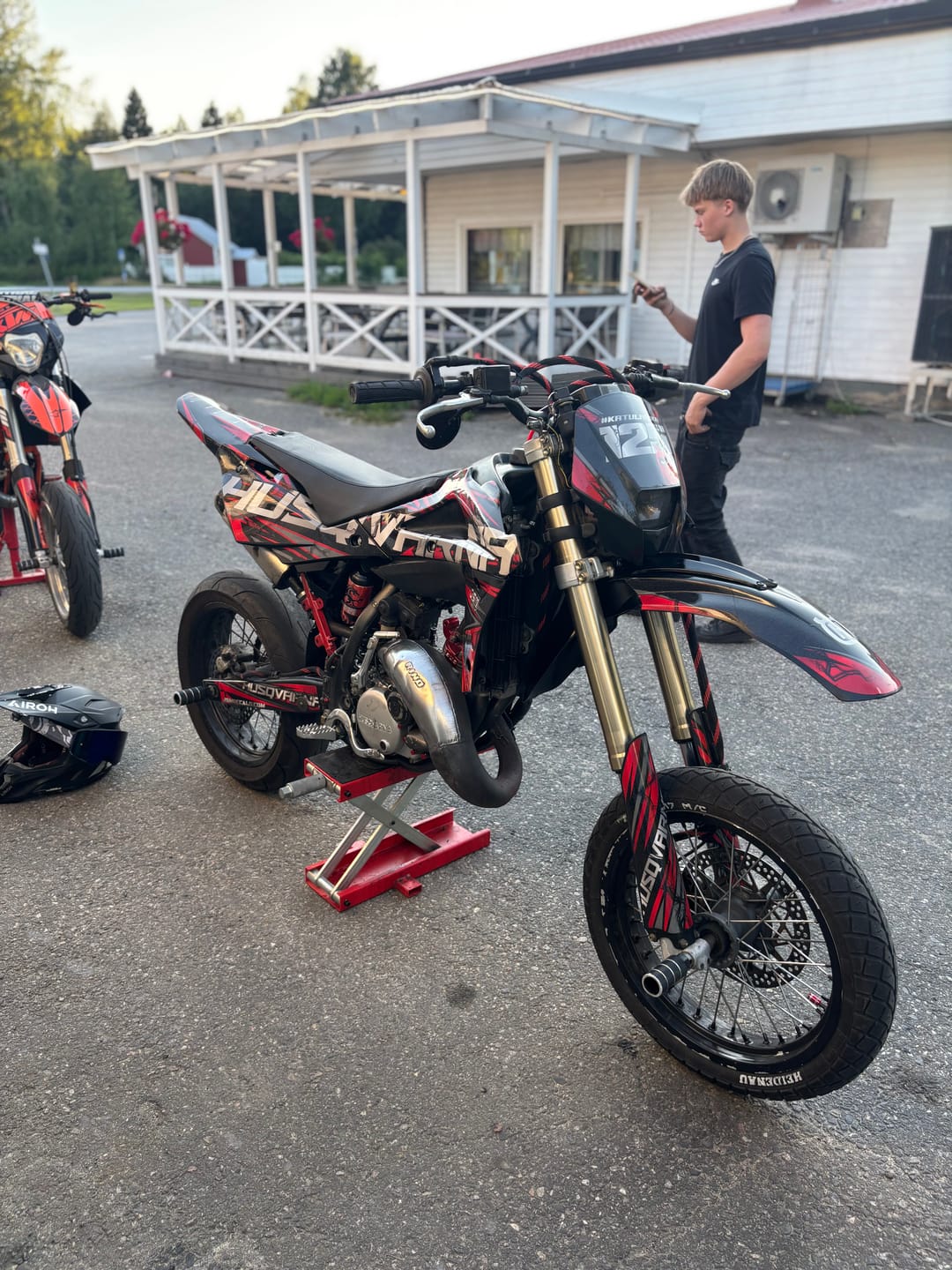 Customer photo review of FULL CUSTOM GRAPHICS KIT DEPOSIT