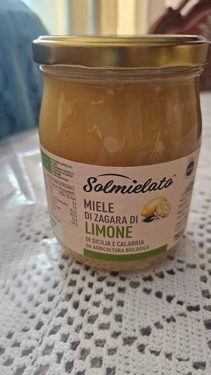 Customer photo review of Miele di Limone