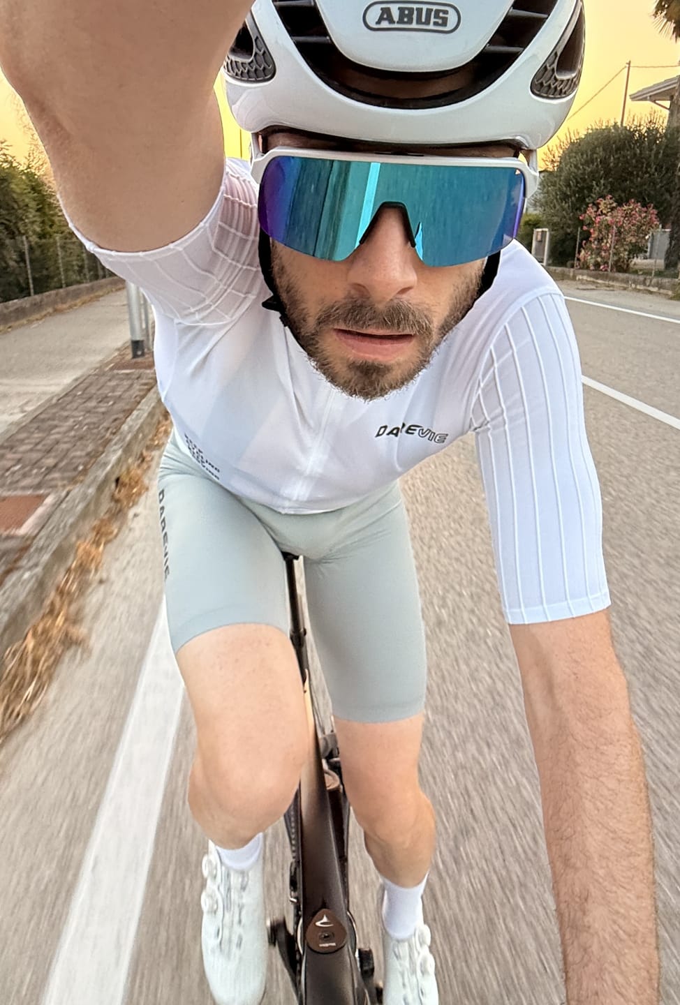 Customer photo review of LIFESPRINT AERO JERSEY - WHITE
