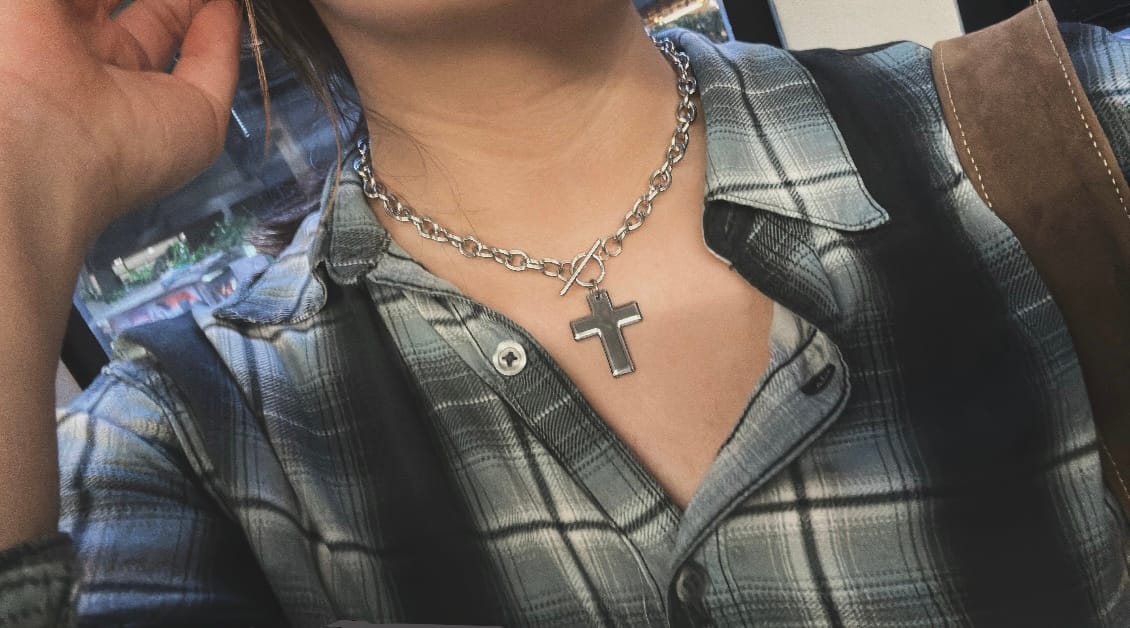 Customer photo review of Collar Gloria Plata