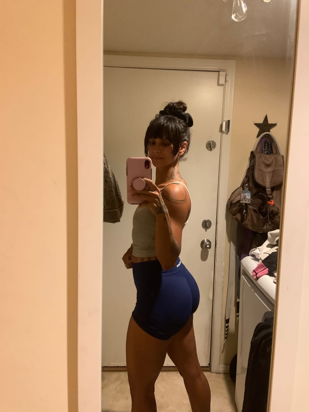 Customer photo review of Sculpt Short – Blueberry