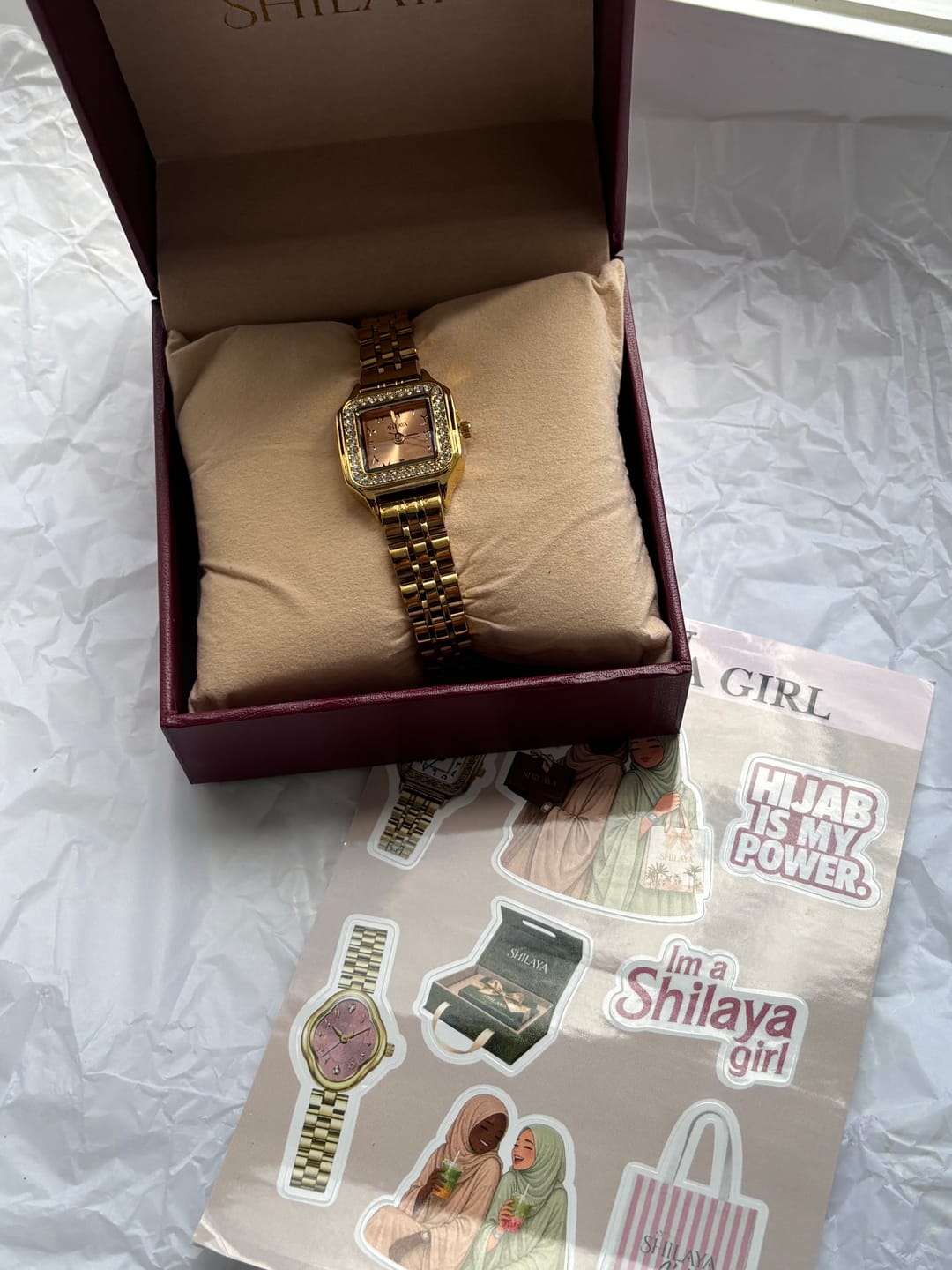 Customer photo review of LA PEACH MONTRE DORÉ AVEC CHIFFRES ARABES