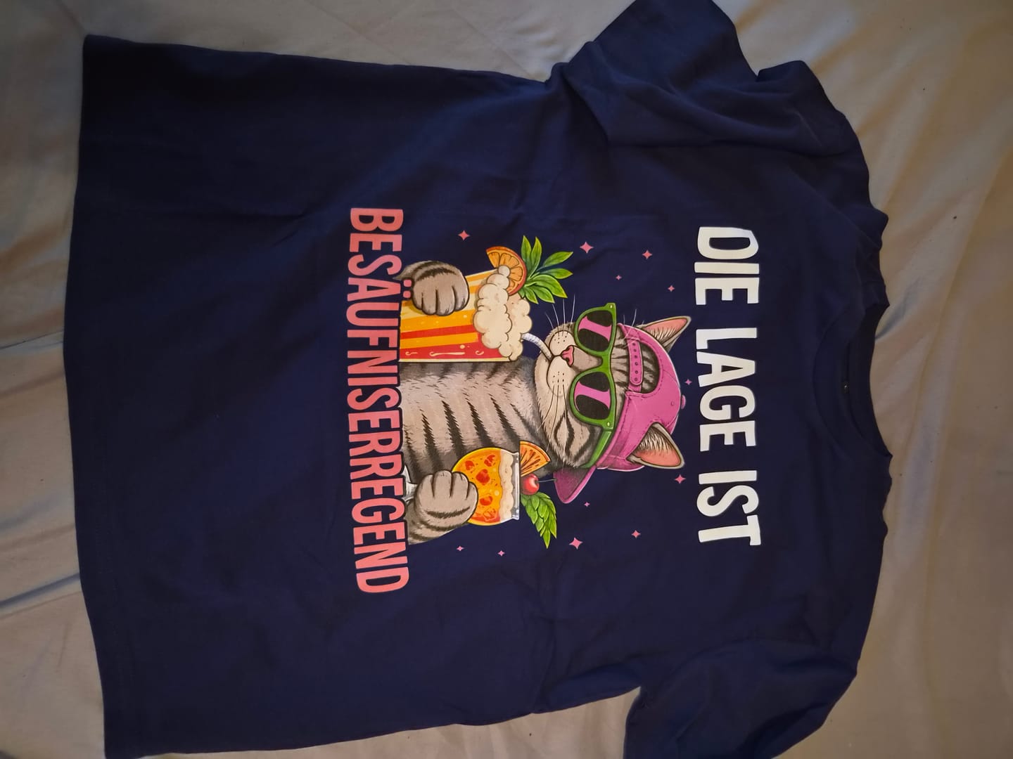 Customer photo review of Besäufniserregend Premium T-Shirt