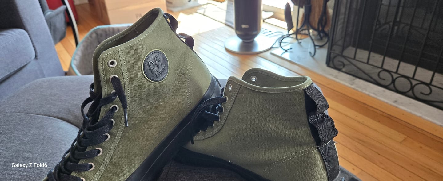 Customer photo review of Grounder High-Top Olive Green/Black