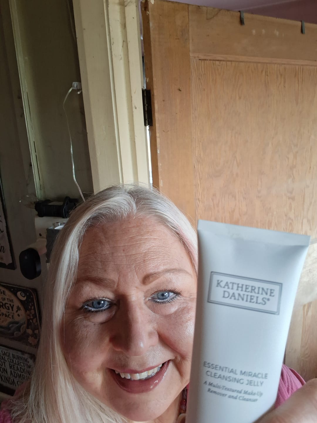 Customer photo review of Essential Miracle Cleansing Jelly