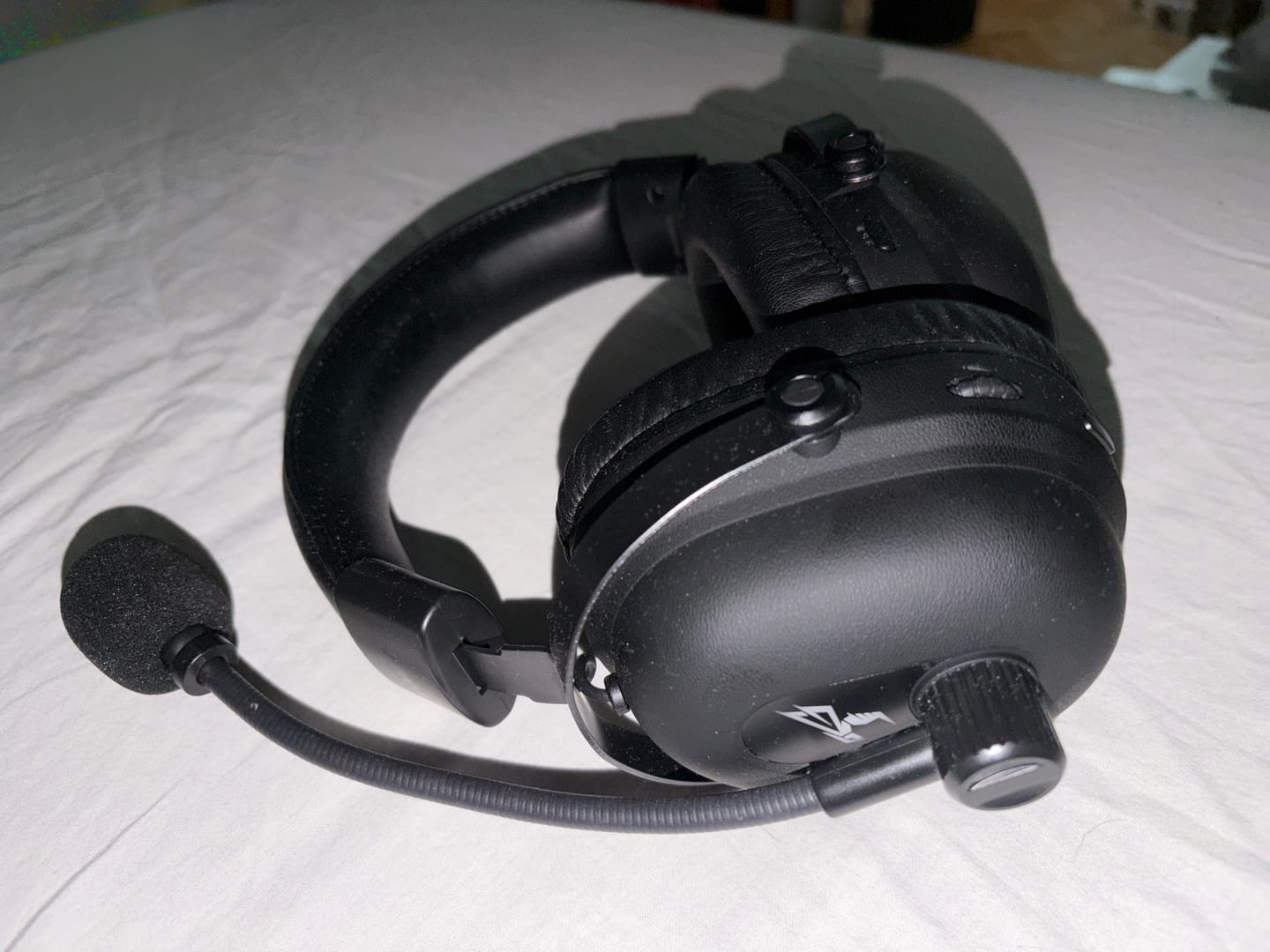Customer photo review of Commander G Series Wireless Edition - 160 Hour Battery - 7.1 Surround Sound Wireless Gaming Headset - For PC, Playstation 5, PS4, Switch & More