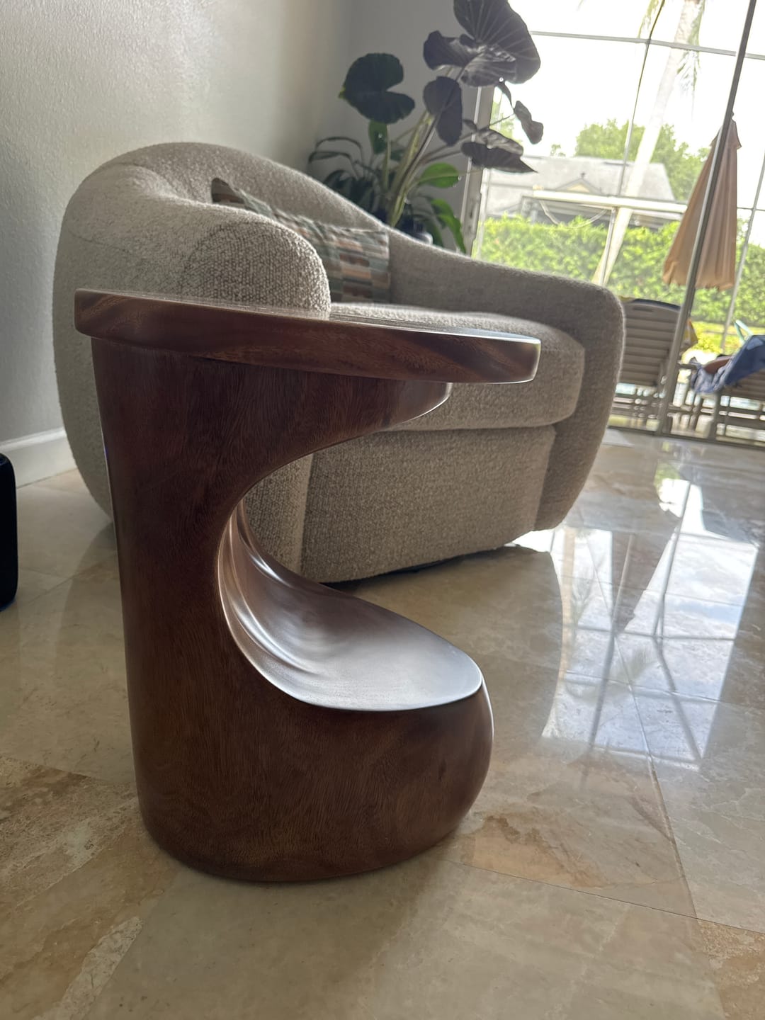 Customer photo review of Sculptural Solid Wood Side Table, Round End Table with Curved Pedestal Base TH003-3965
