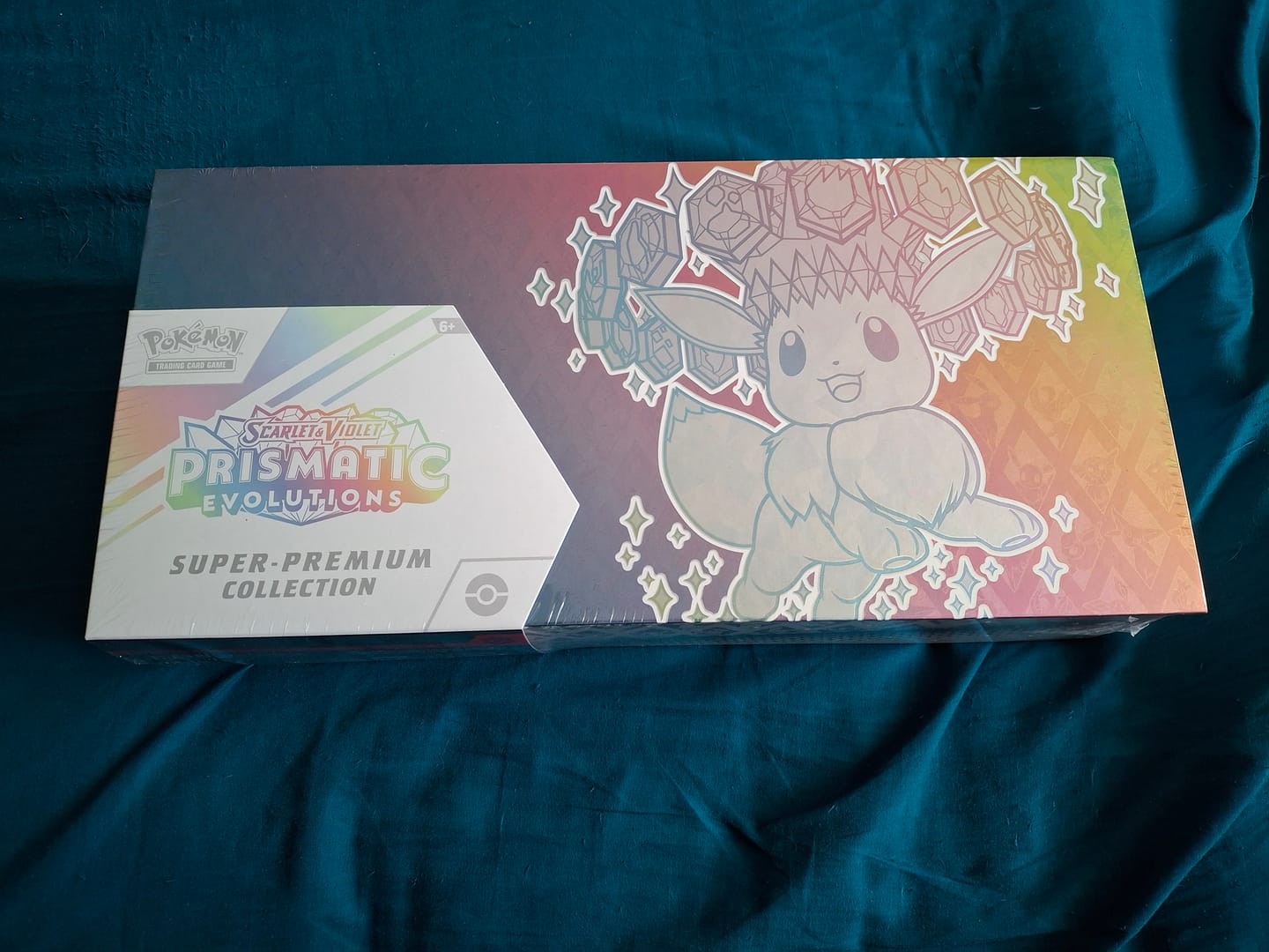 Customer photo review of Prismatic Evolutions Super-Premium Collection - SV: Prismatic Evolutions